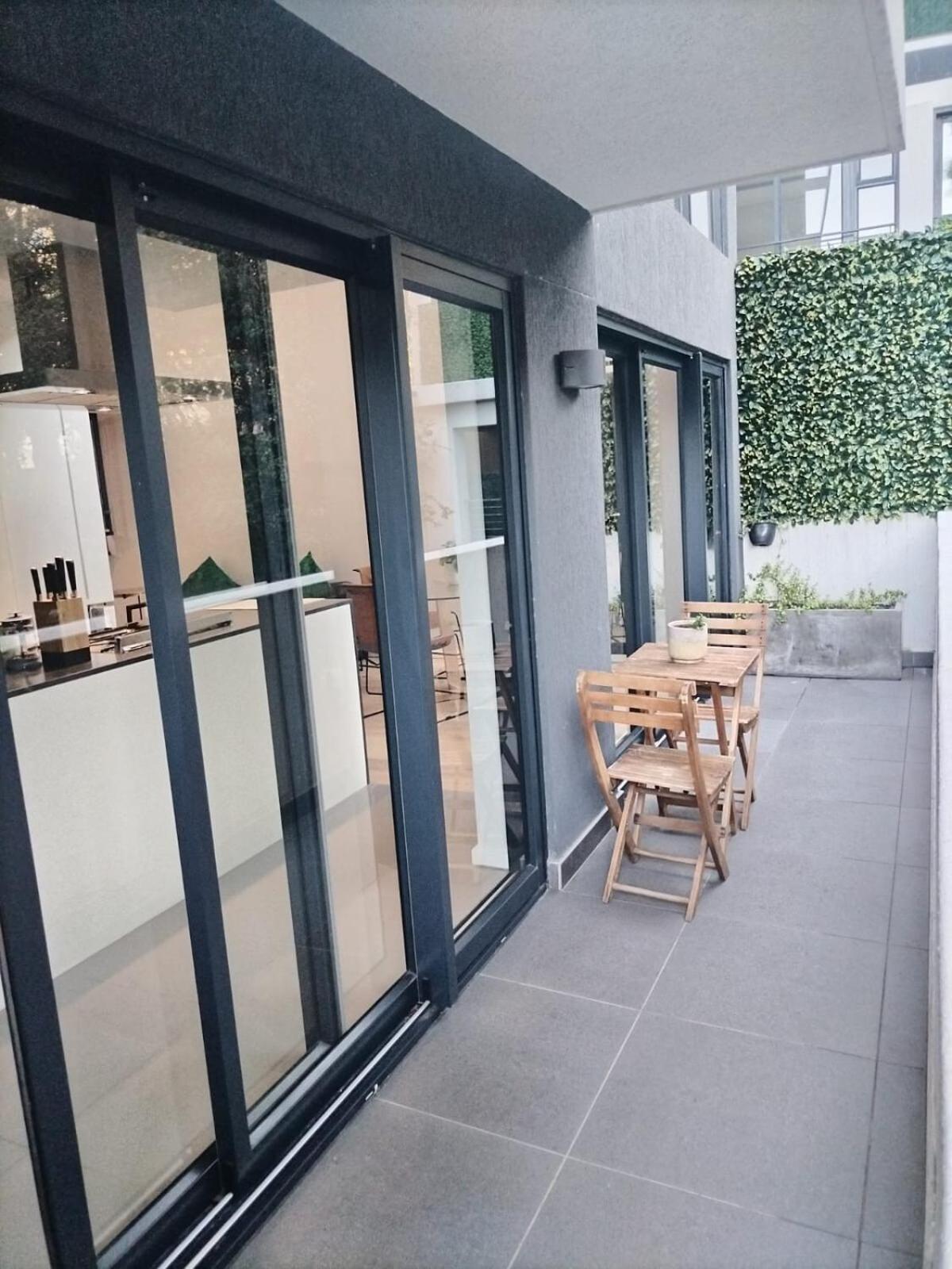 Sea Point Promenade Apartment